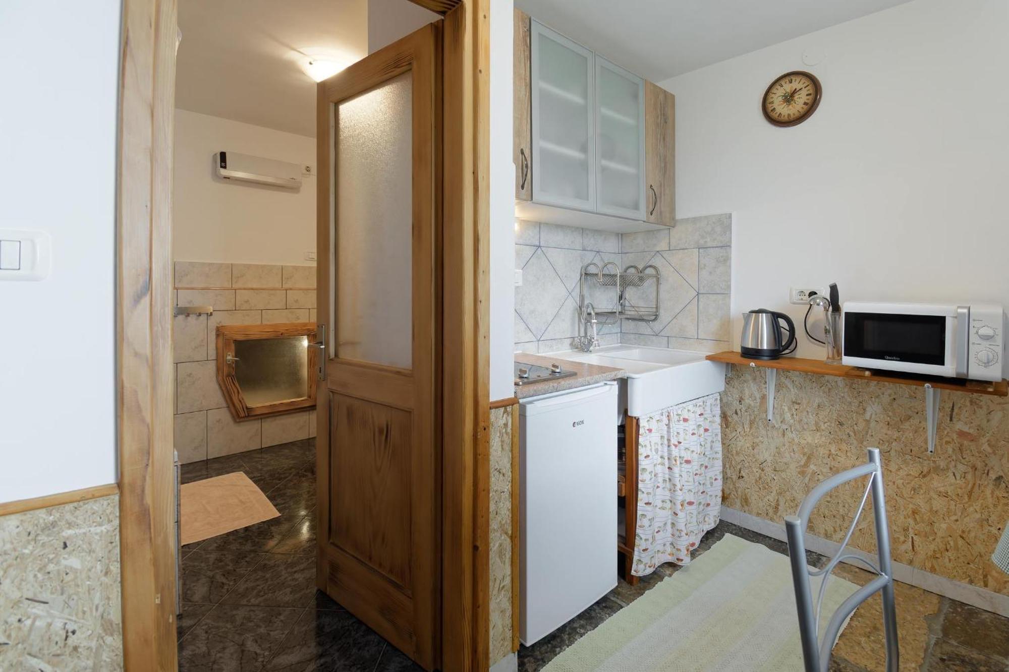 Apartments Smile By Rent Istria Grožnjan Esterno foto